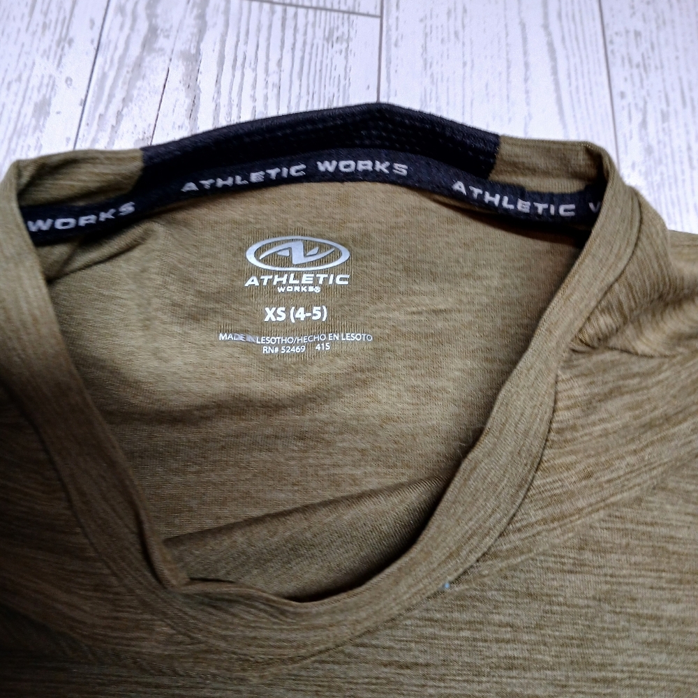 Athletic Works Boys XS (4-5) Long Sleeve Shirt| Olive Green Color - Picture 5 of 11